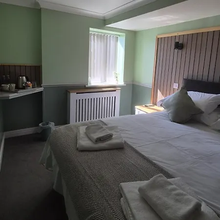 Moorside And Cafe 3*