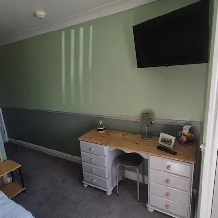 Hotel Moorside And Cafe 3*